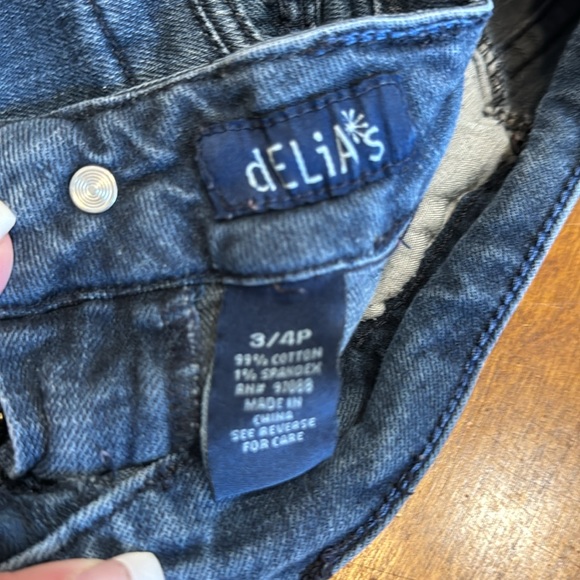 Delia*s Morgan jeans, size 3/4 petite, great condition! - Picture 4 of 4